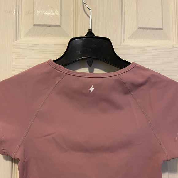 Azur fit Cropped Tee - Picture 10 of 10